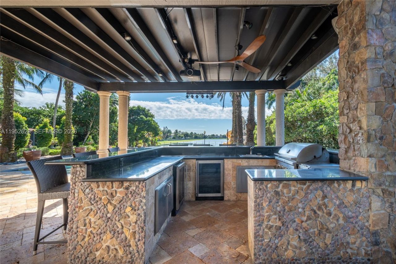 11356 Canyon Maple Blvd, Davie, FL 33330 Photo