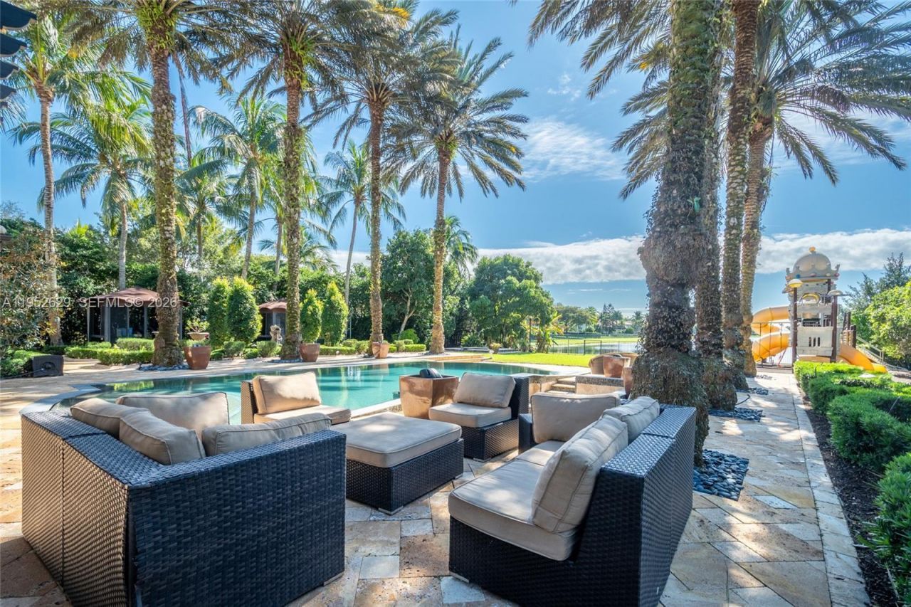 11356 Canyon Maple Blvd, Davie, FL 33330 Photo