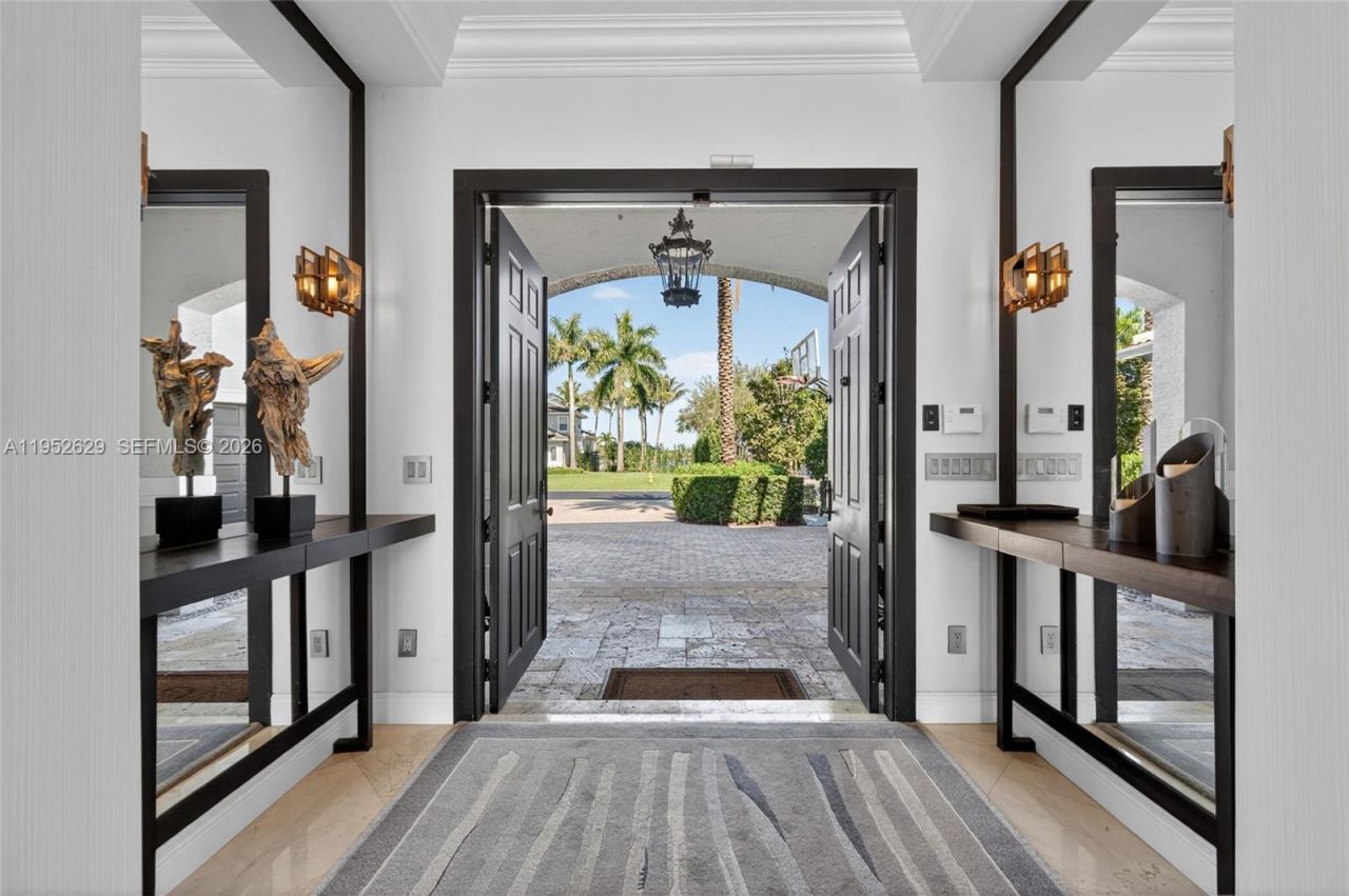 11356 Canyon Maple Blvd, Davie, FL 33330 Photo