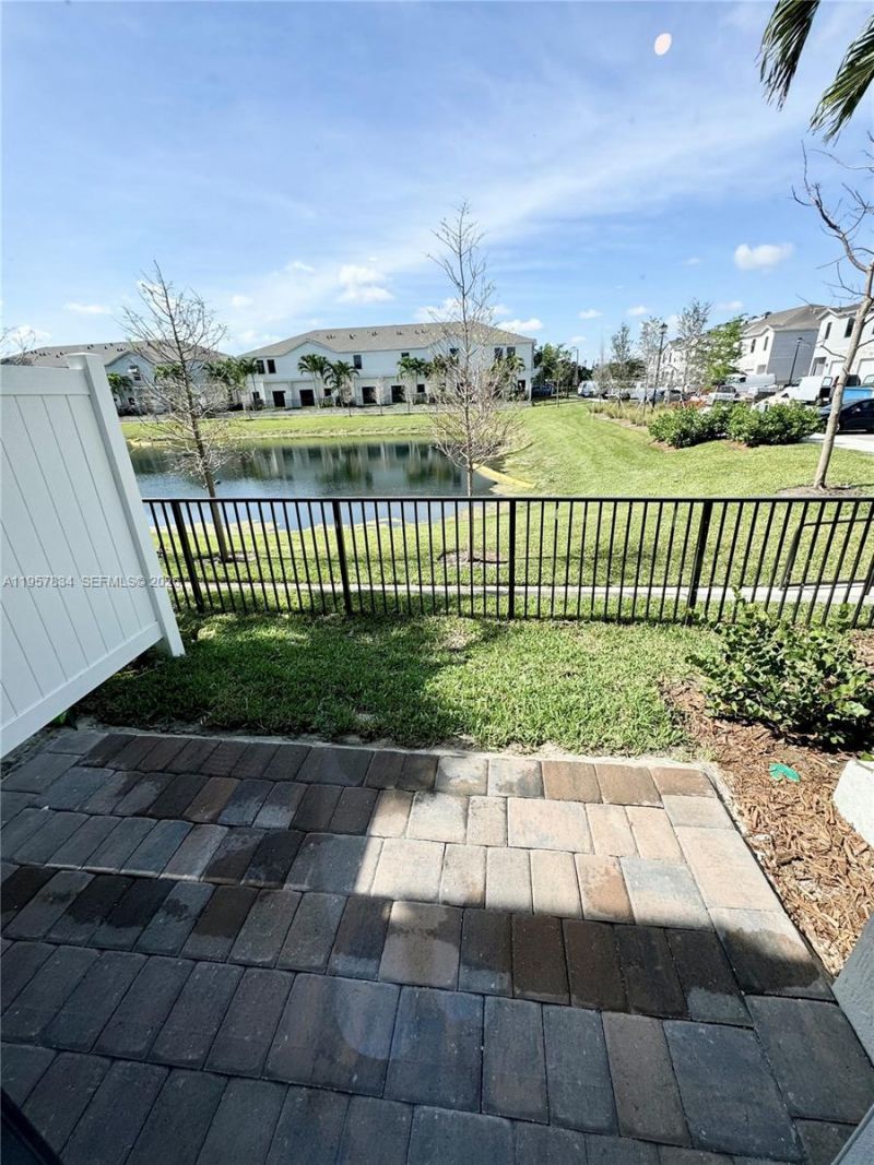 891 NW 3rd Ter, Unit 891, Pompano Beach, FL 33060 Photo