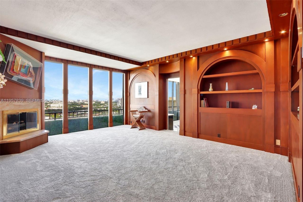 11113 Biscayne Blvd, Unit PH1, Miami, FL 33181 Photo