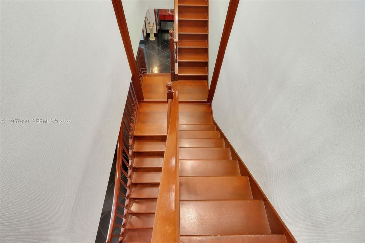 11113 Biscayne Blvd, Unit PH1, Miami, FL 33181 Photo