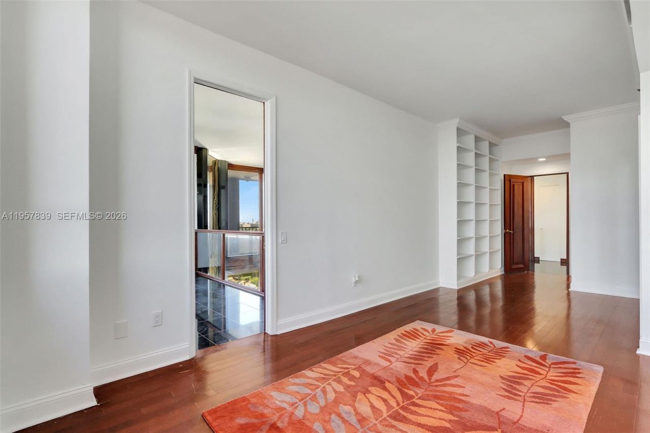 11113 Biscayne Blvd, Unit PH1, Miami, FL 33181 Photo