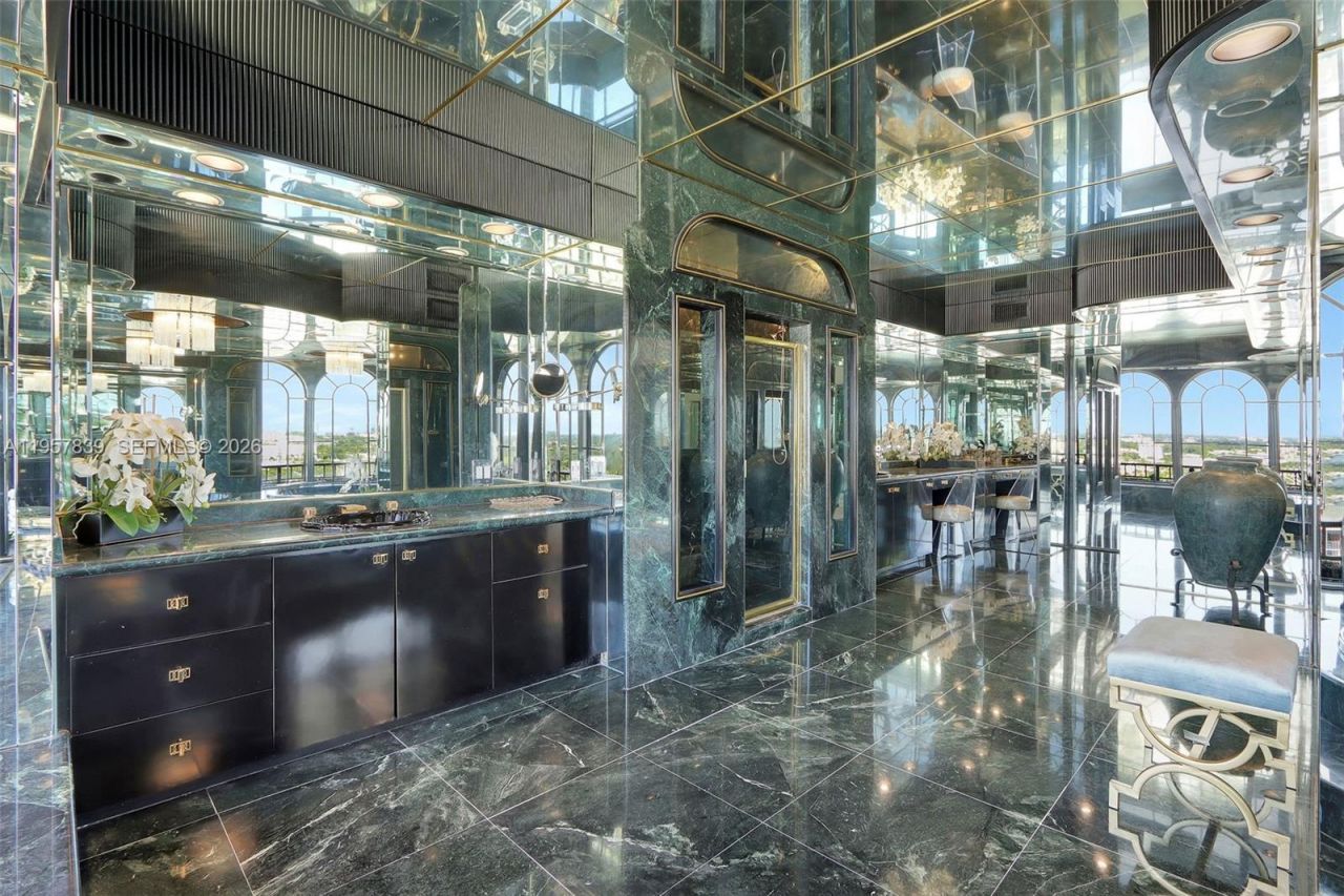 11113 Biscayne Blvd, Unit PH1, Miami, FL 33181 Photo