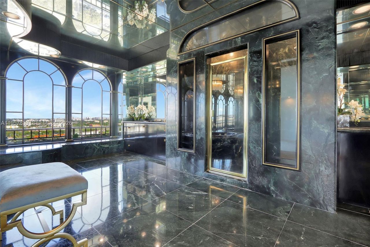 11113 Biscayne Blvd, Unit PH1, Miami, FL 33181 Photo