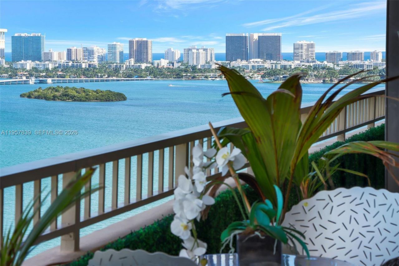 11113 Biscayne Blvd, Unit PH1, Miami, FL 33181 Photo