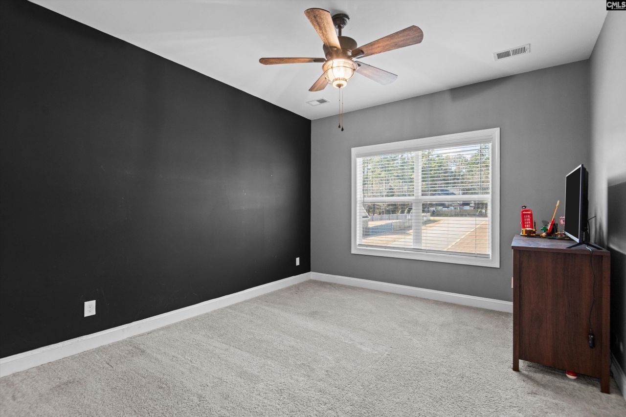 204 Chamois Court  Photo 33