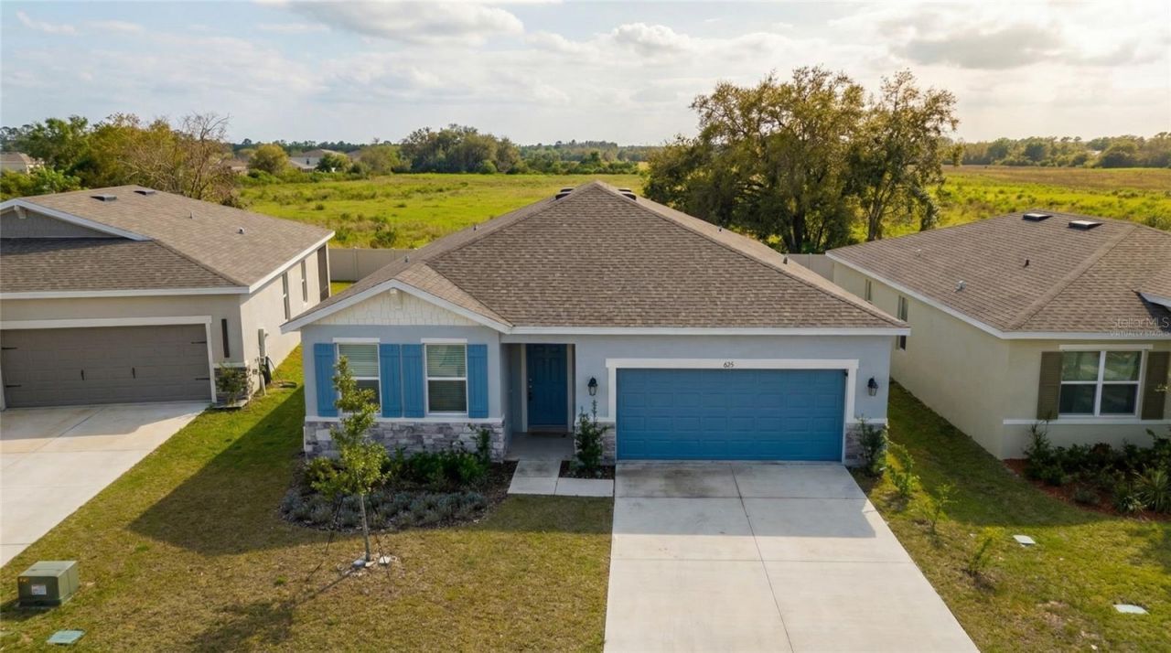 693 Crown Rose Drive, Eagle Lake, FL 33839 Photo