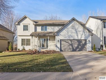 2014 S 199th Street, Omaha, NE 68130