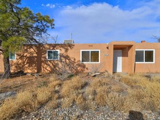 1809 Corte Florentino Street SW Albuquerque, NM 87105