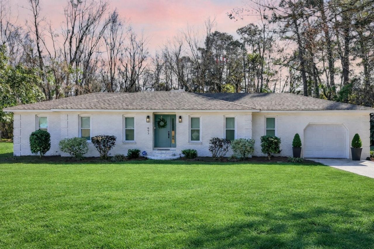 693 Planters Trace Road Photo 1