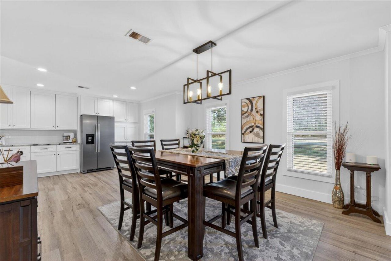 693 Planters Trace Road Photo 7