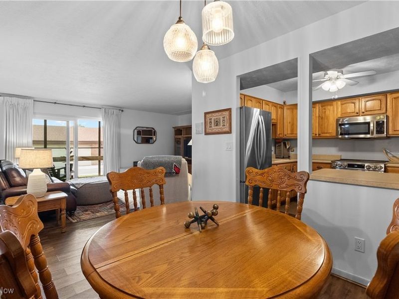 22934 Mastick Road, Unit 102, Fairview Park, OH 44126 Photo 10