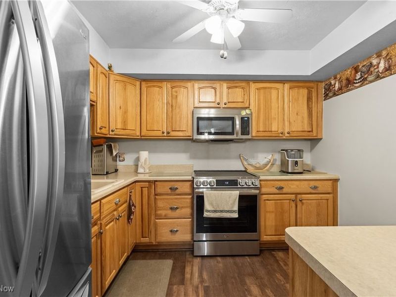 22934 Mastick Road, Unit 102, Fairview Park, OH 44126 Photo 11