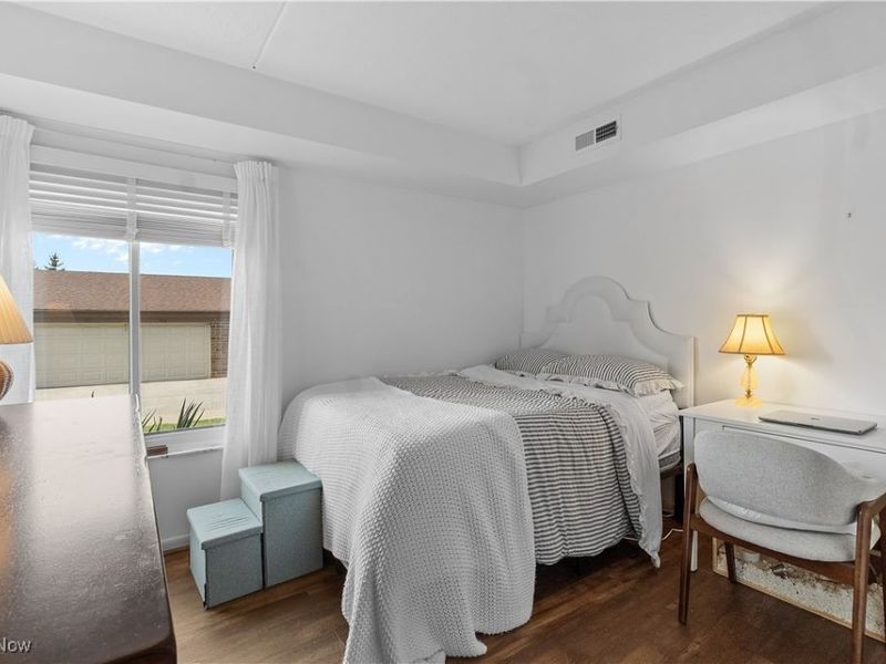 22934 Mastick Road, Unit 102, Fairview Park, OH 44126 Photo 16