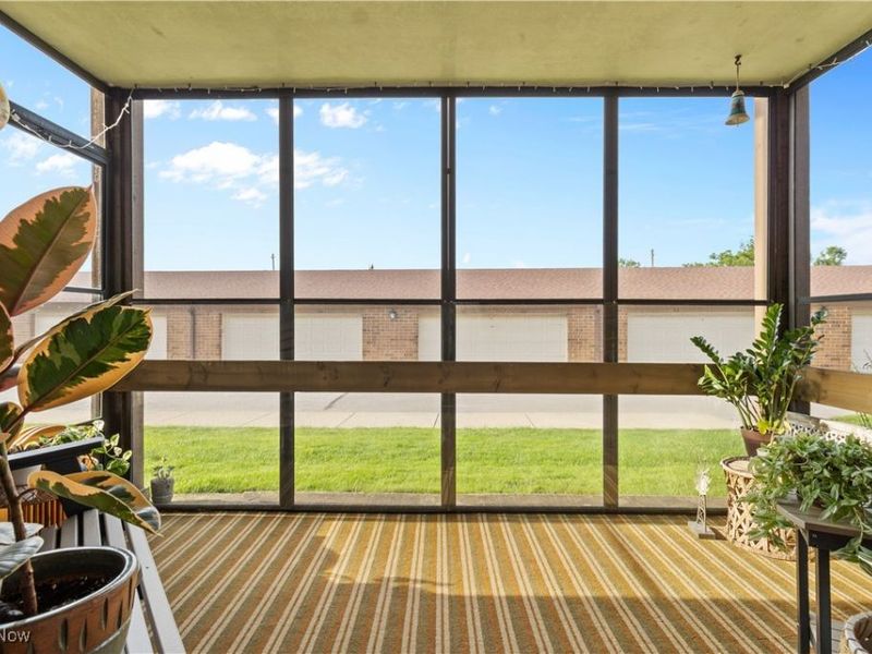 22934 Mastick Road, Unit 102, Fairview Park, OH 44126 Photo 2