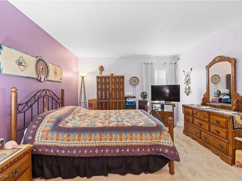 22934 Mastick Road, Unit 102, Fairview Park, OH 44126 Photo 20