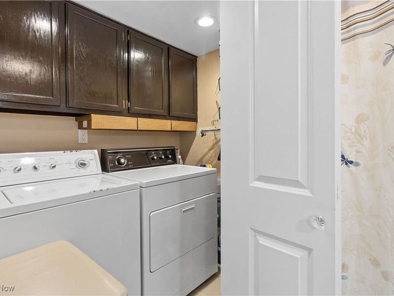 22934 Mastick Road, Unit 102, Fairview Park, OH 44126 Photo 24