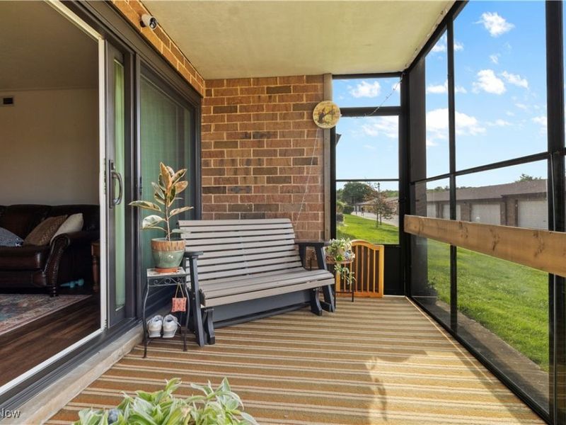 22934 Mastick Road, Unit 102, Fairview Park, OH 44126 Photo 26