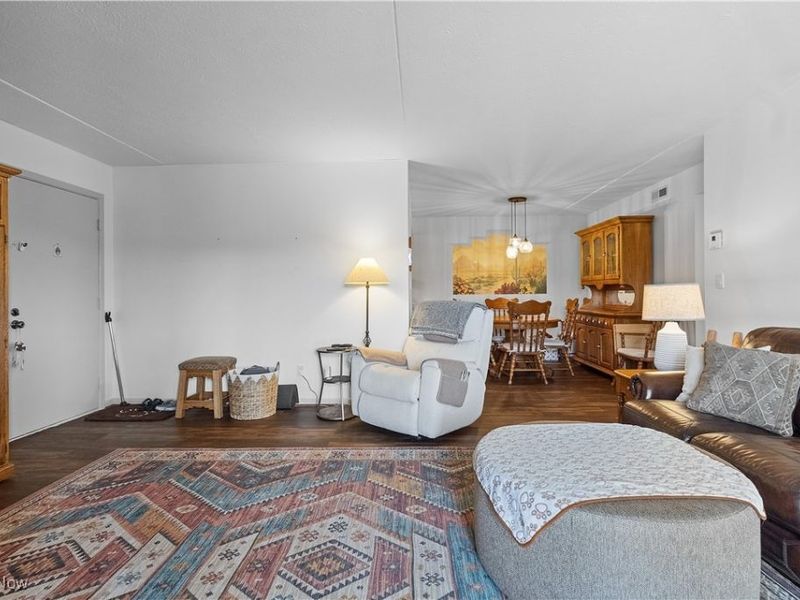 22934 Mastick Road, Unit 102, Fairview Park, OH 44126 Photo 6