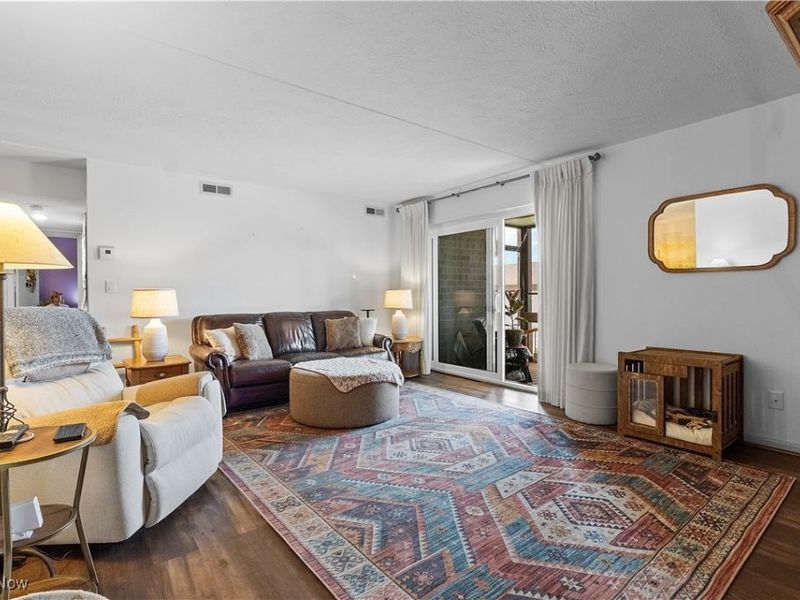 22934 Mastick Road, Unit 102, Fairview Park, OH 44126 Photo 7