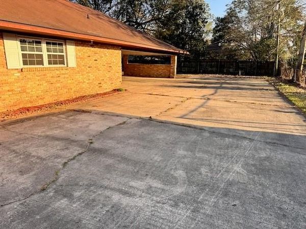 9390 EL CAJON Drive, Baton Rouge, LA 70815