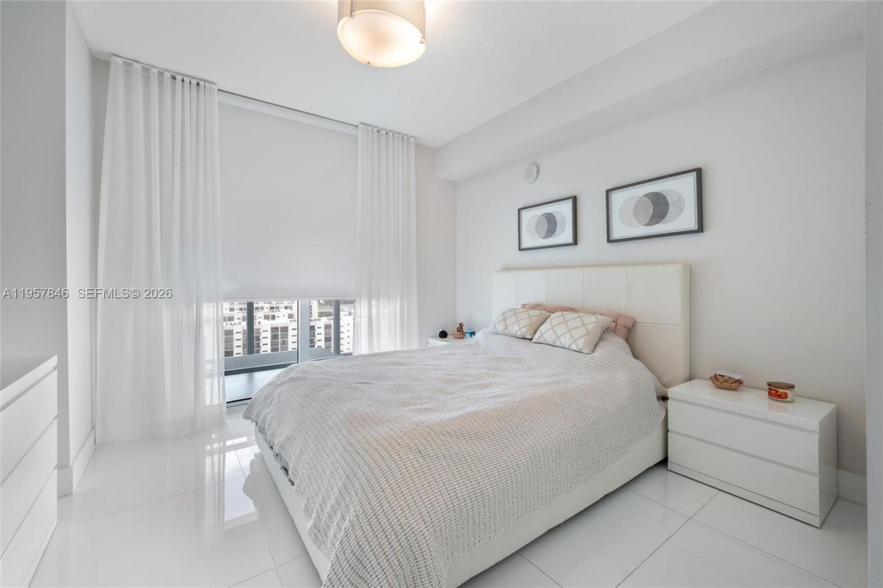 300 Sunny Isles Blvd, Unit 4-1501, Sunny Isles Beach, FL 33160 Photo