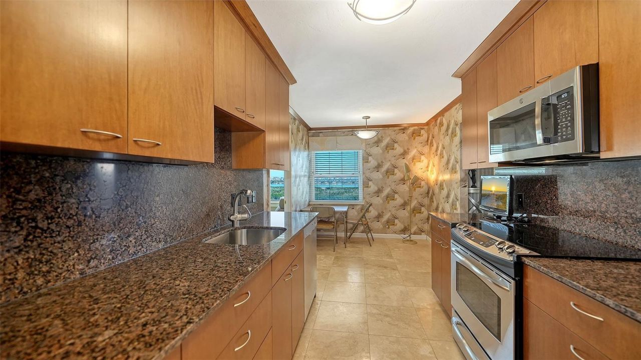1750 Benjamin Franklin Drive, Unit PH-F, Sarasota, FL 34236 Photo