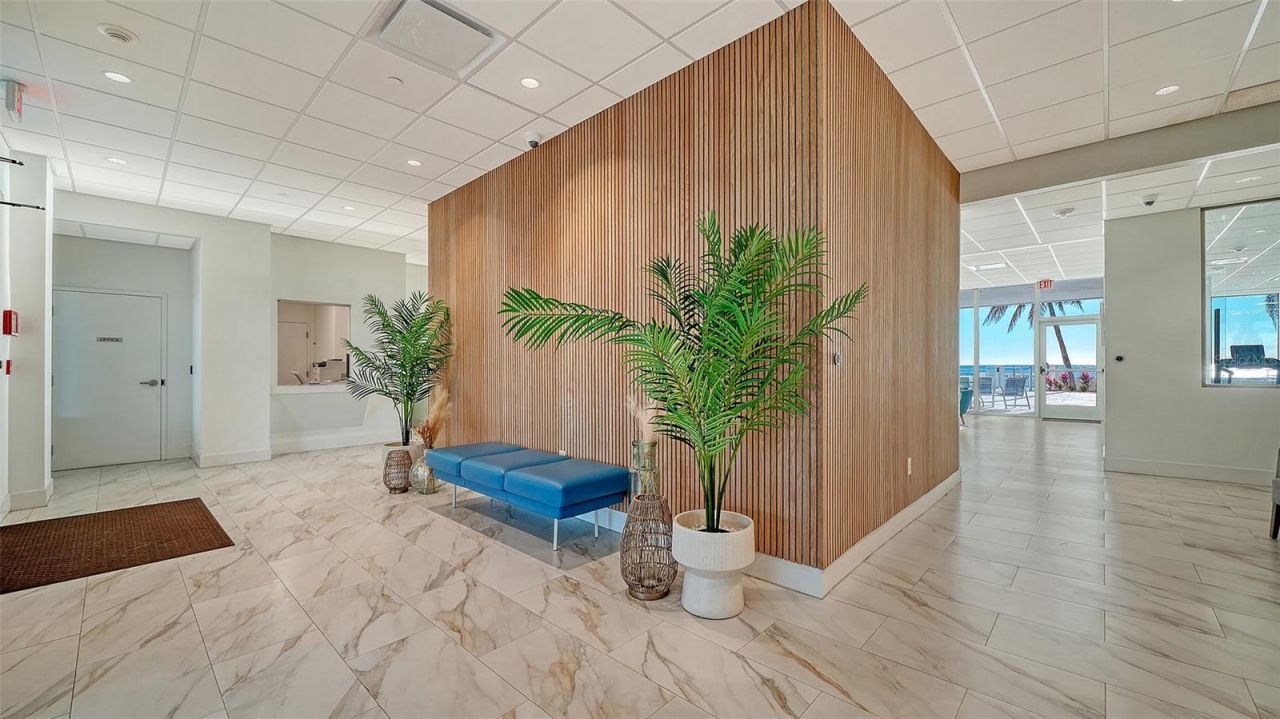 1750 Benjamin Franklin Drive, Unit PH-F, Sarasota, FL 34236 Photo