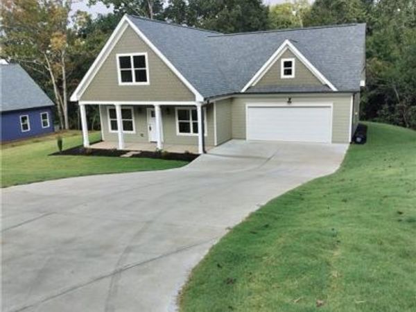 61 College Heights Place, Franklin Springs, GA 30639