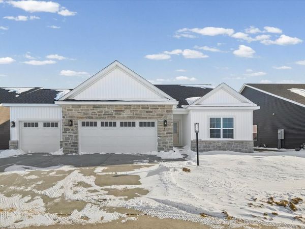 3904 Bay Circle, Champaign, IL 61822