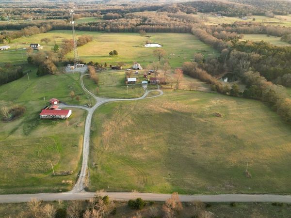 171 Uselton Rd, Shelbyville, TN 37160