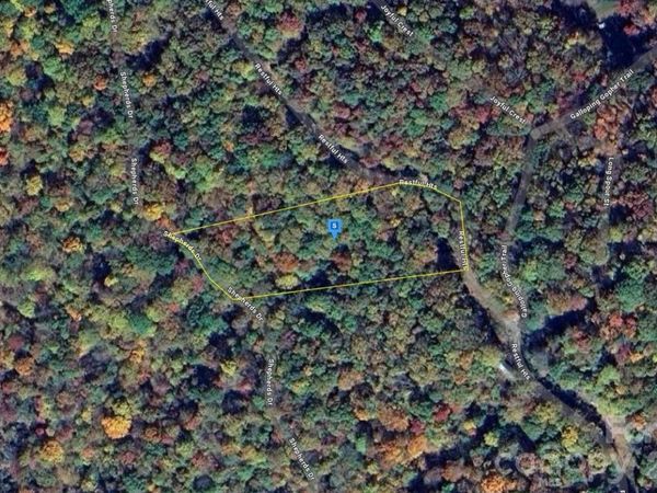 300 Restful Heights, Glenville, NC 28736