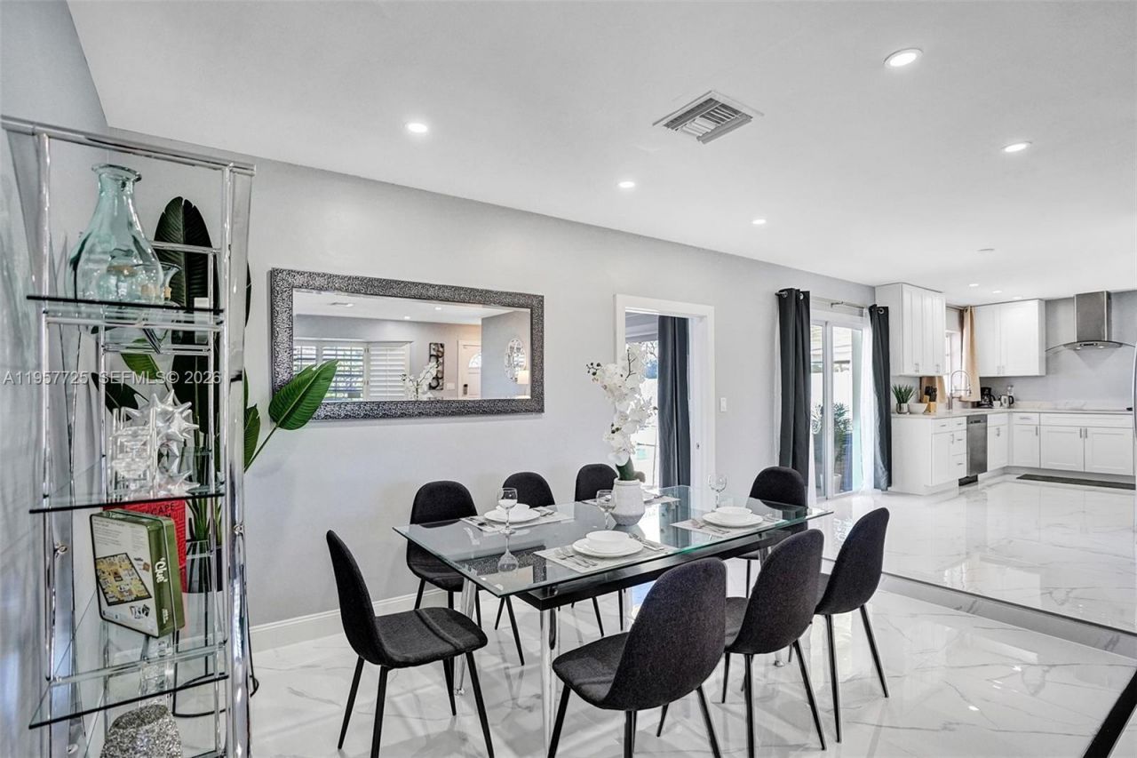 477 SE 17th Ter , Deerfield Beach, FL 33441 Photo