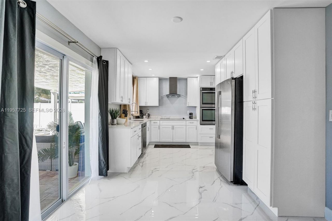 477 SE 17th Ter , Deerfield Beach, FL 33441 Photo