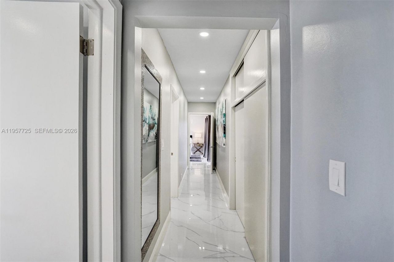 477 SE 17th Ter , Deerfield Beach, FL 33441 Photo