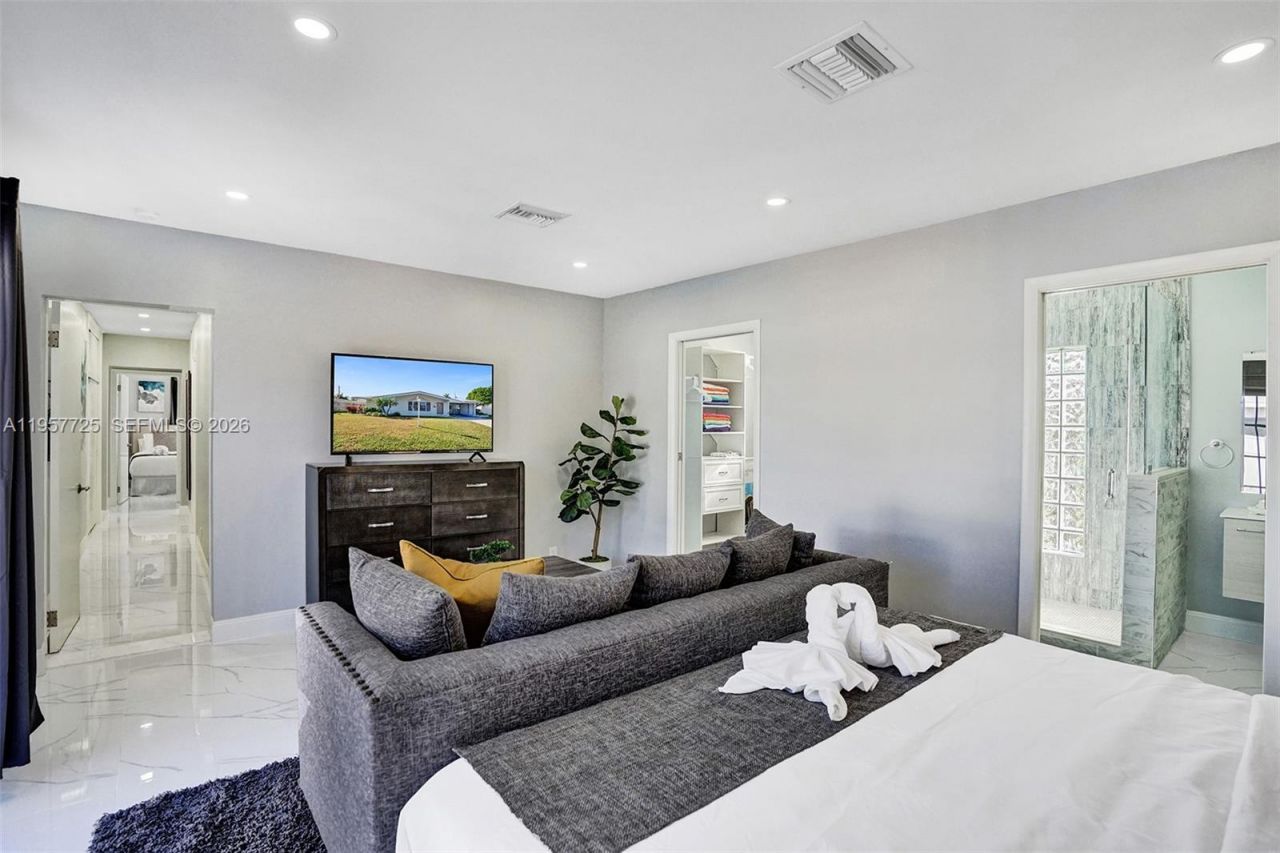 477 SE 17th Ter , Deerfield Beach, FL 33441 Photo