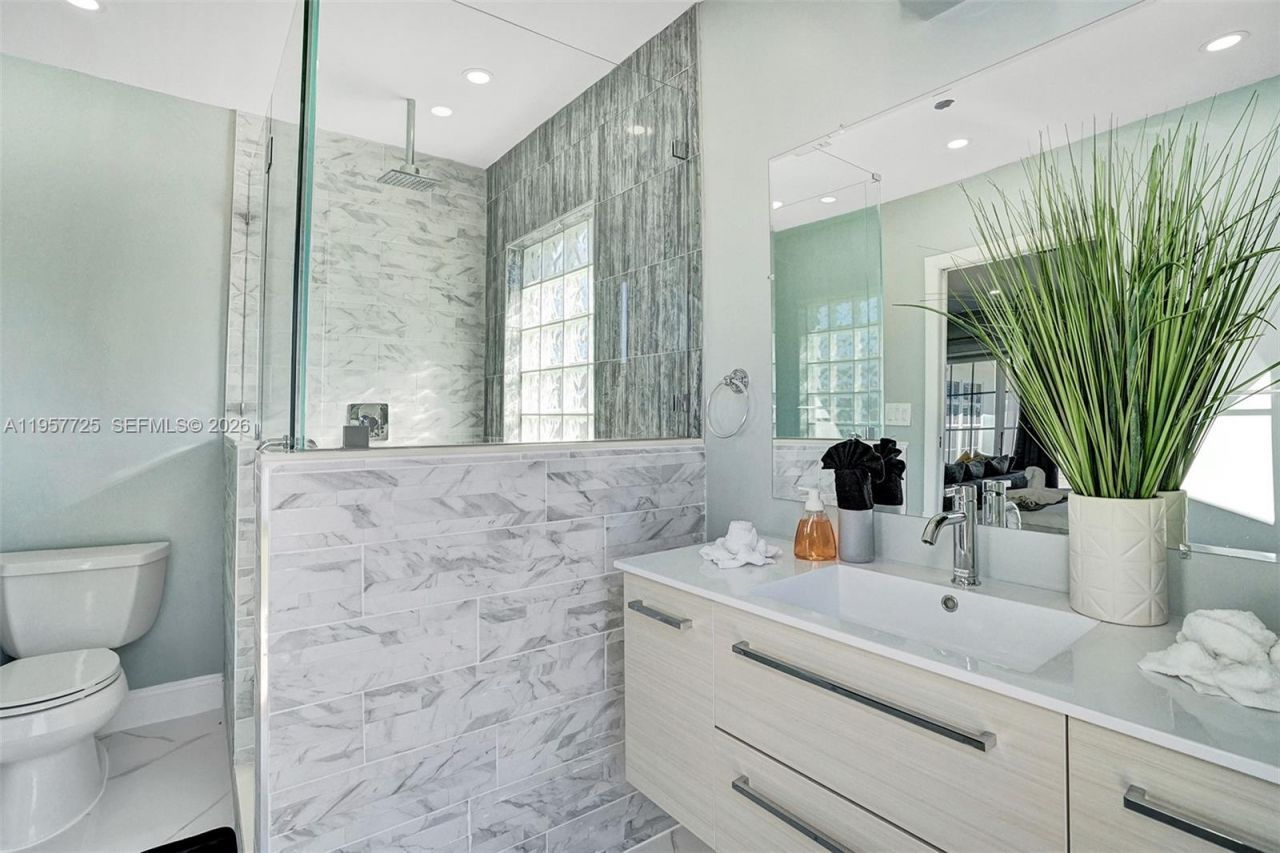 477 SE 17th Ter , Deerfield Beach, FL 33441 Photo