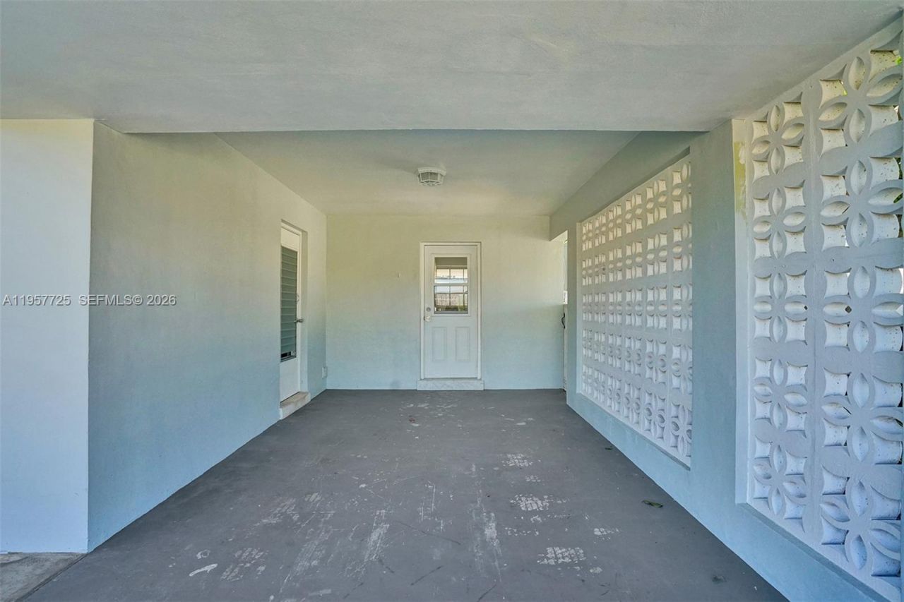 477 SE 17th Ter , Deerfield Beach, FL 33441 Photo