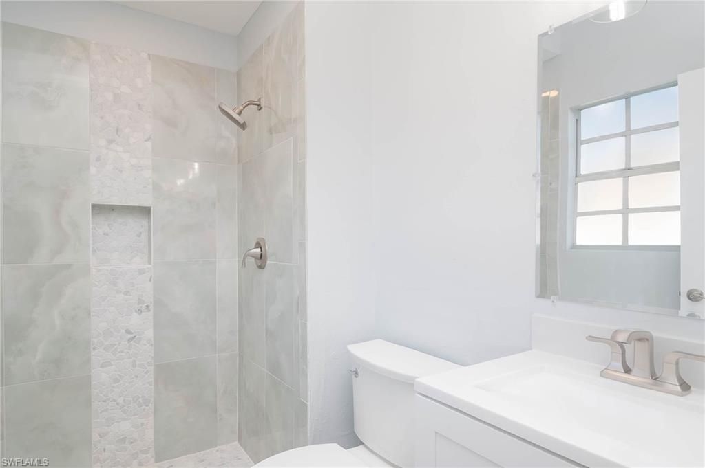6119 Lake Front Dr, Fort Myers, FL 33908 Photo