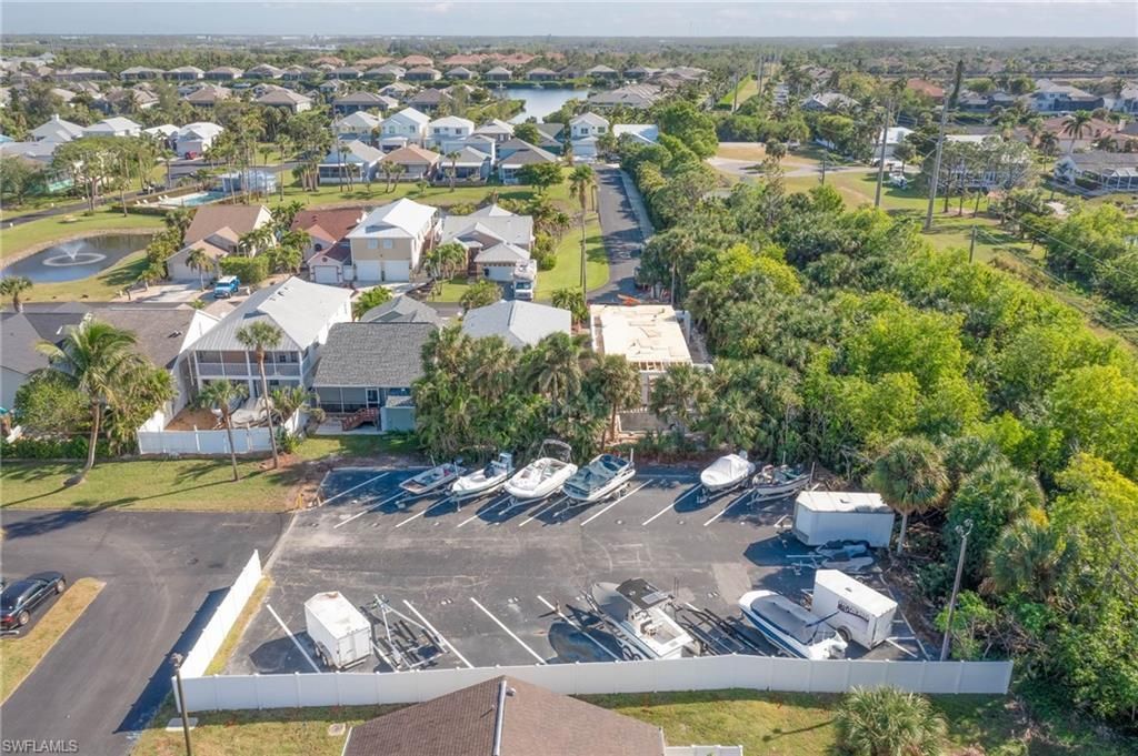 6119 Lake Front Dr, Fort Myers, FL 33908 Photo