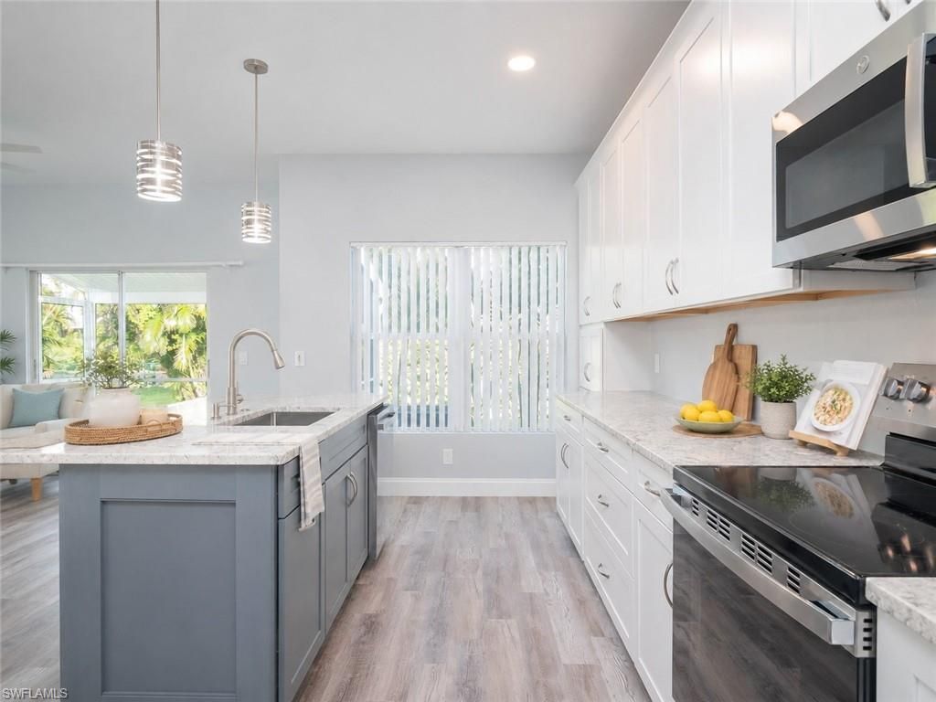 6119 Lake Front Dr, Fort Myers, FL 33908 Photo