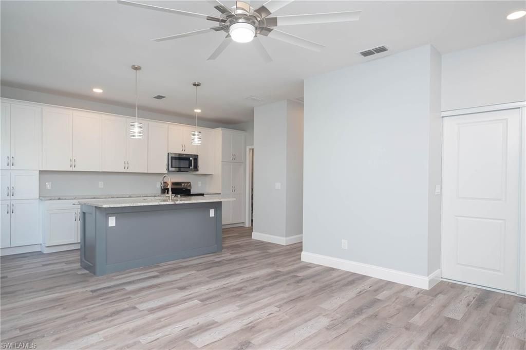 6119 Lake Front Dr, Fort Myers, FL 33908 Photo