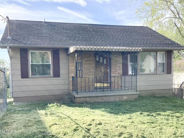 2638 Summitt Ave, Knoxville, TN 37917