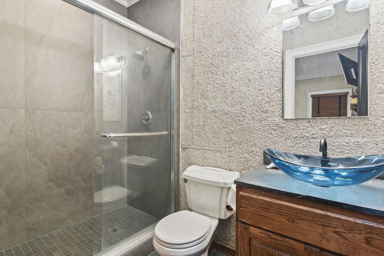 429 Ocean Pointe Ct. Photo 31