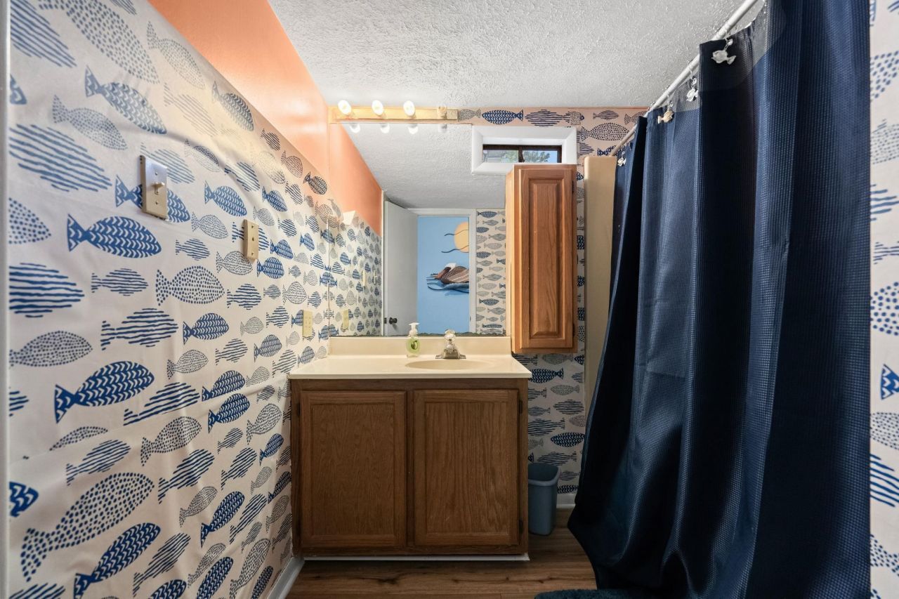 6001 1688 South Kings Hwy. Photo 23