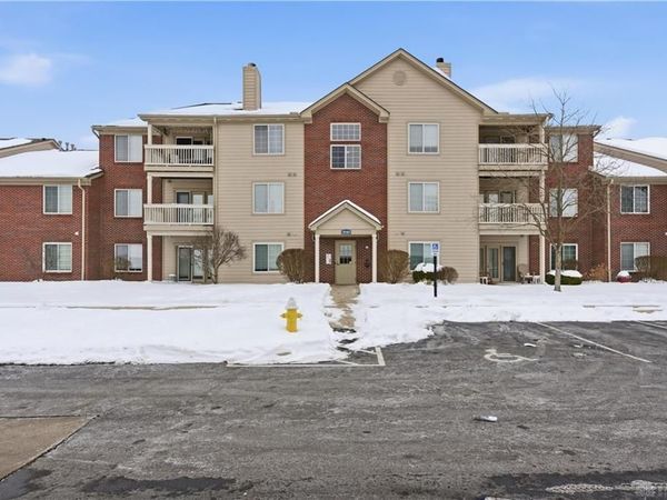 1721 Waterstone Boulevard, Unit 101, Washington TWP, OH 45342