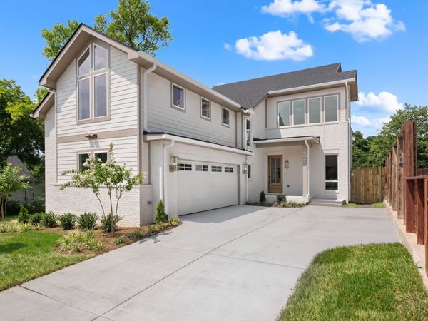 521 31st Ave N, Nashville, TN 37209