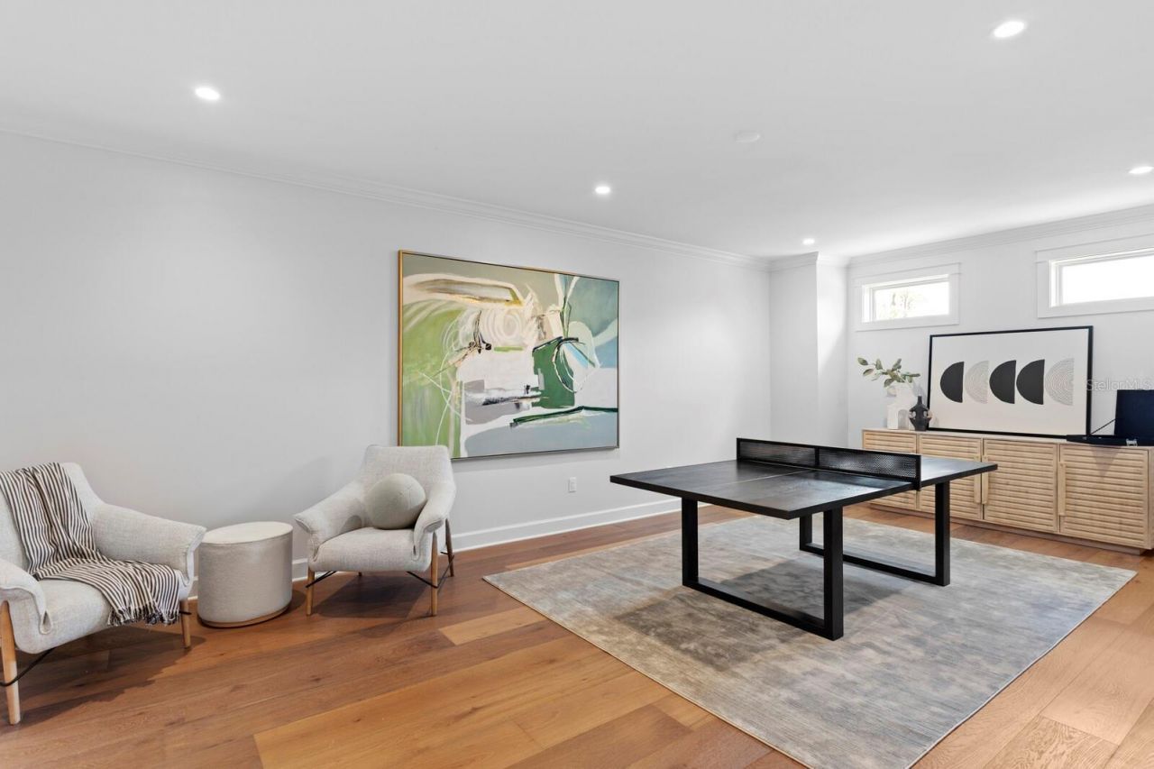 4536 W Swann Avenue, Tampa, FL 33609 Photo