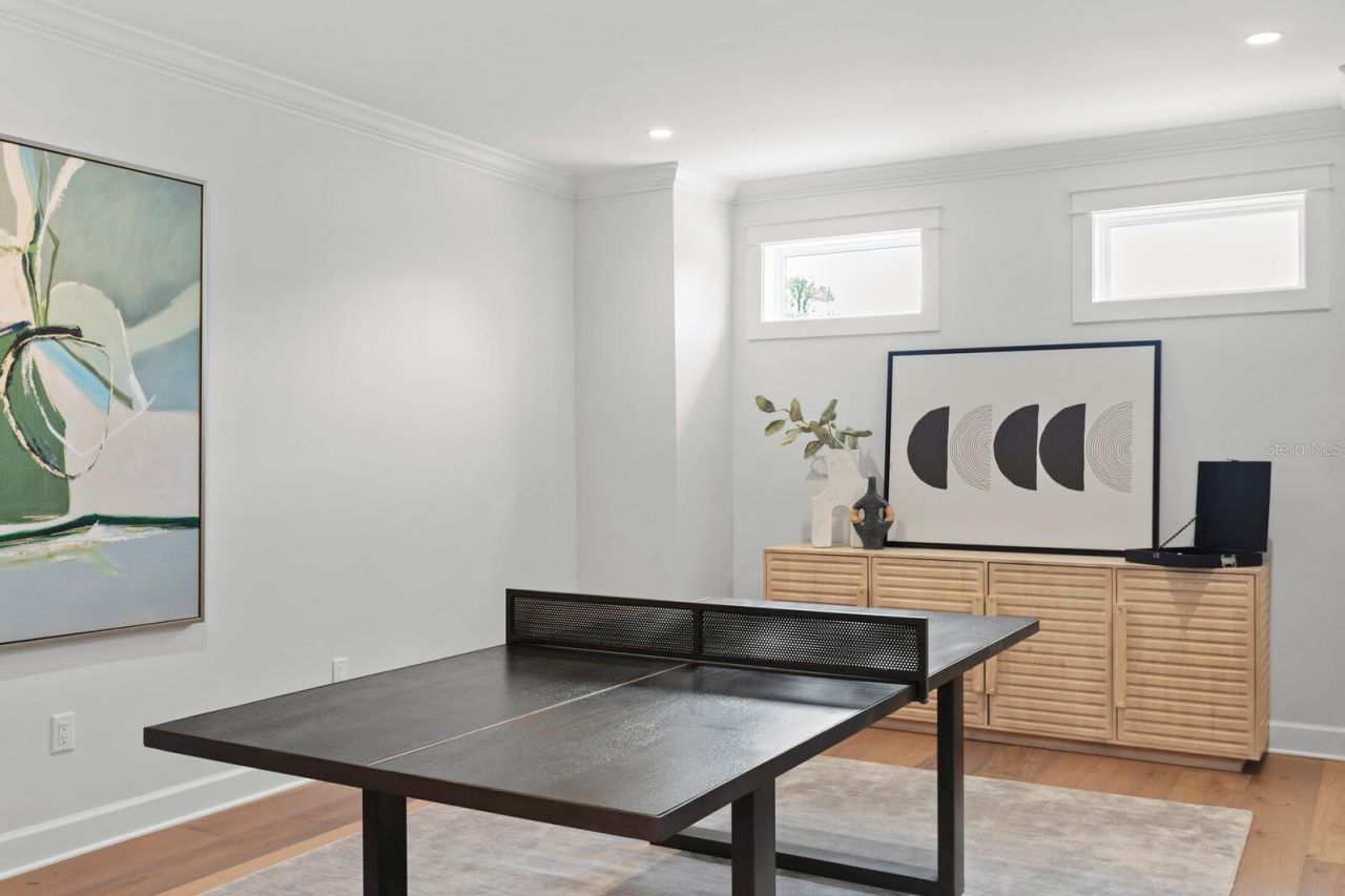 4536 W Swann Avenue, Tampa, FL 33609 Photo